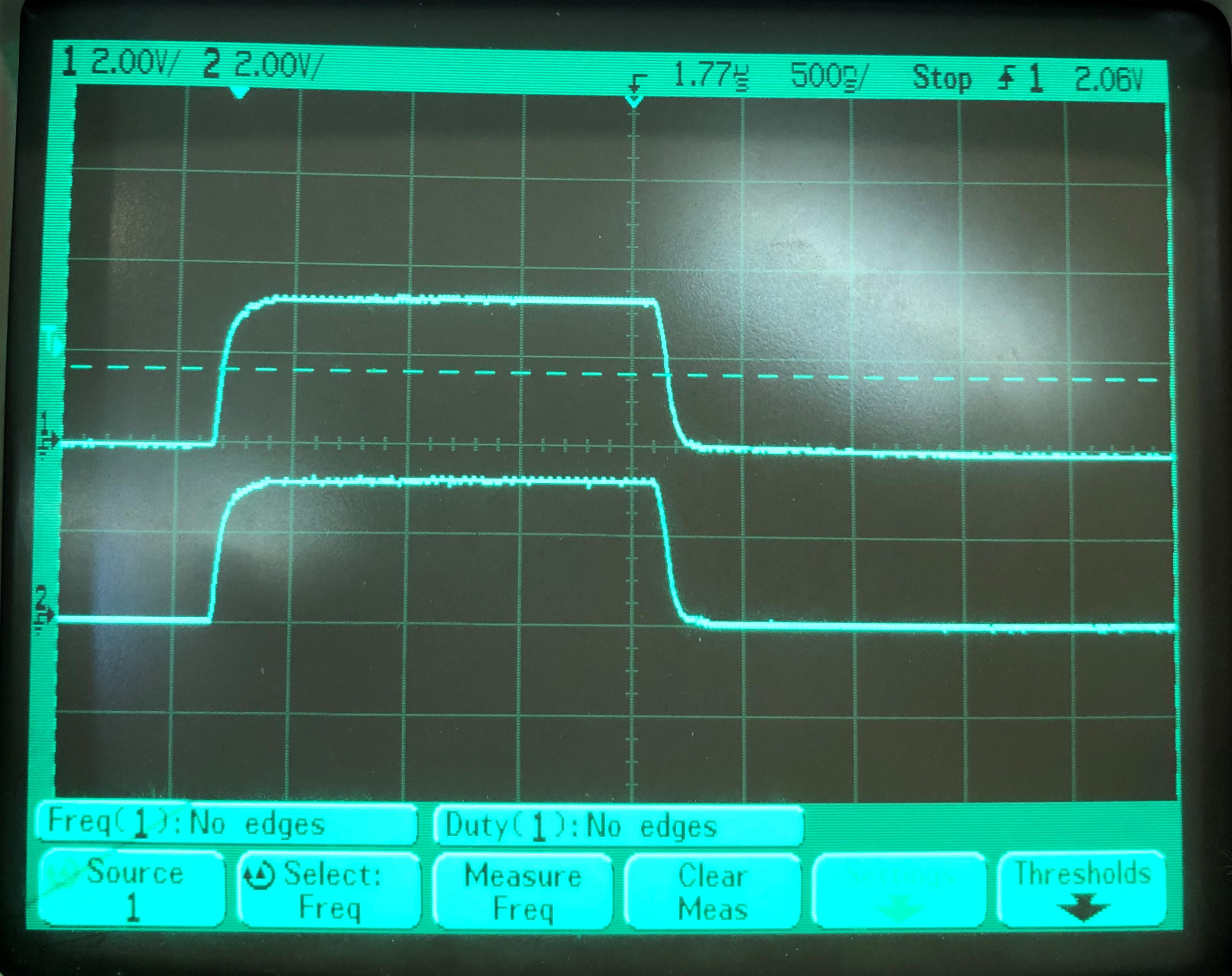 PWM traces on the gate and PWM pin after added the capacitor - Note a smooth falling edge with no undershoot